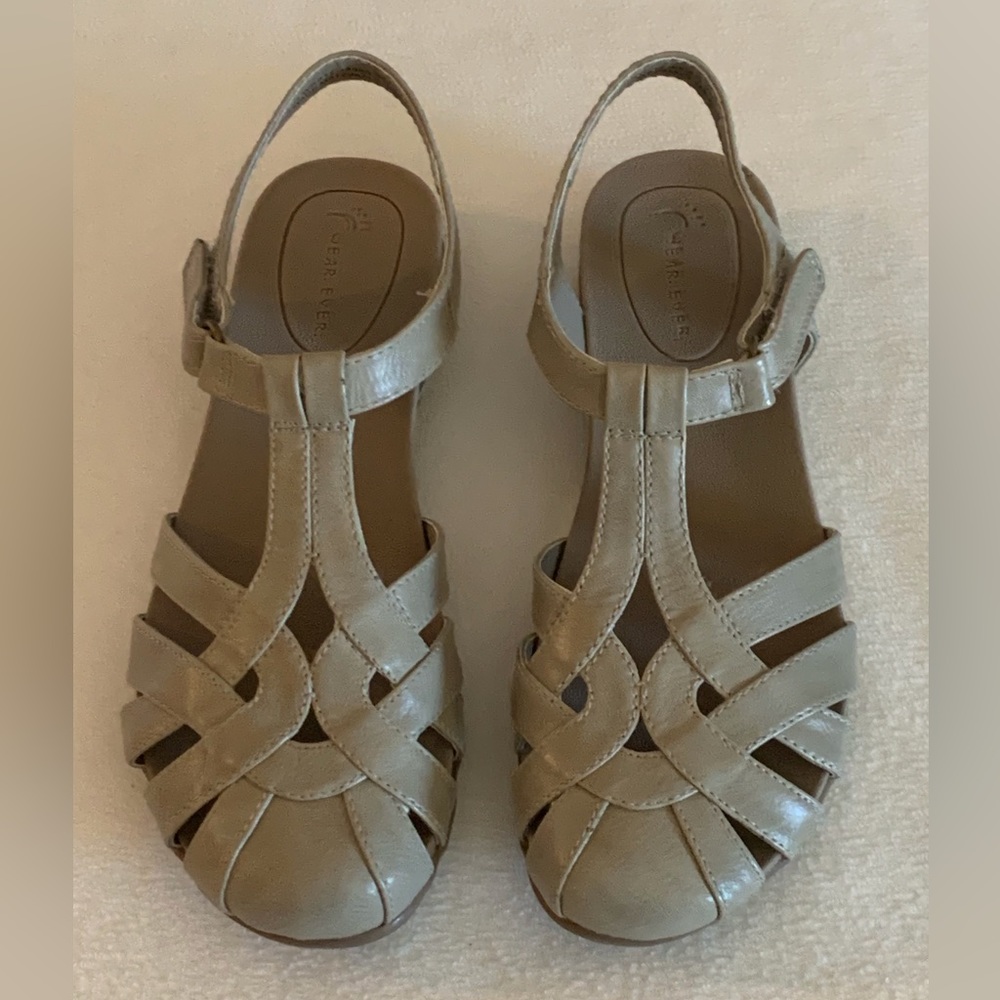 WEAR EVER AMOR SLIP ON SHOES - SZ 7M